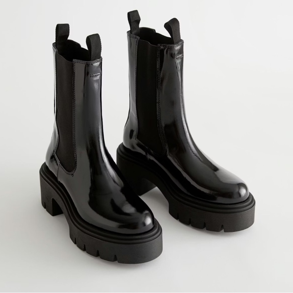 & Other Stories Chunky Platform Chelsea Leather Boots